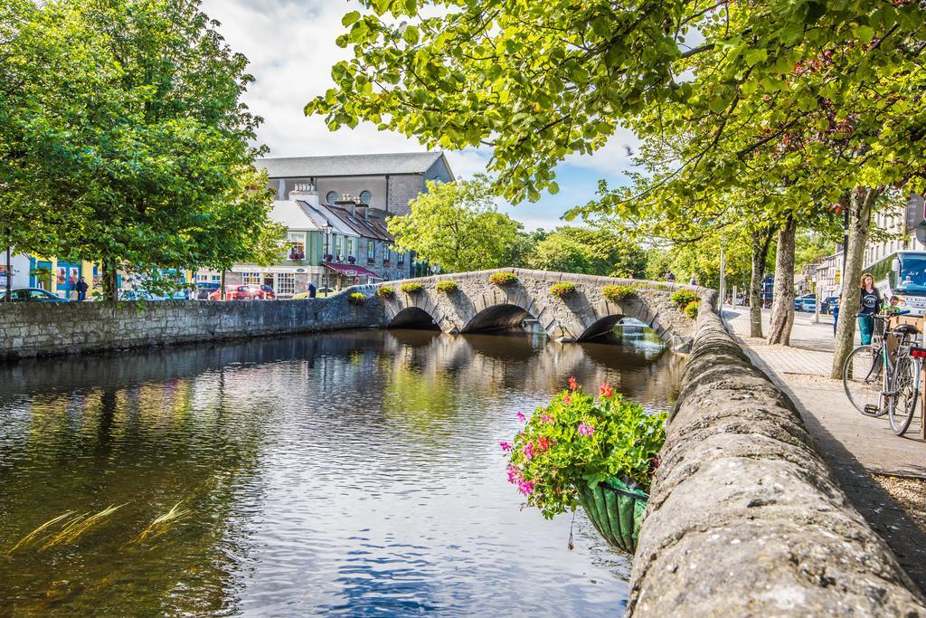 Clew Bay Hotel Westport Exterior photo